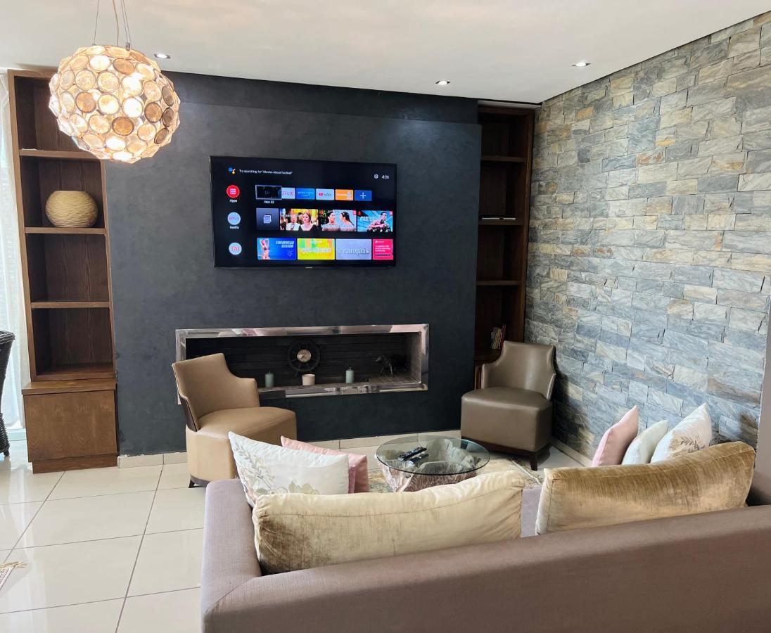 Melrose Beαch Aρραrt Pοοl Vieω Apartment Казабланка Екстериор снимка
