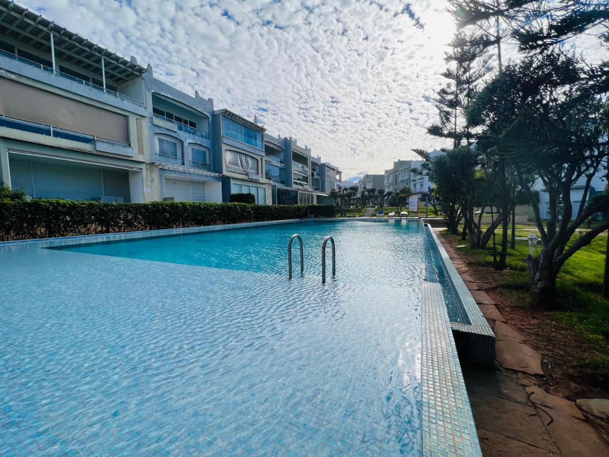 Melrose Beαch Aρραrt Pοοl Vieω Apartment Казабланка Екстериор снимка